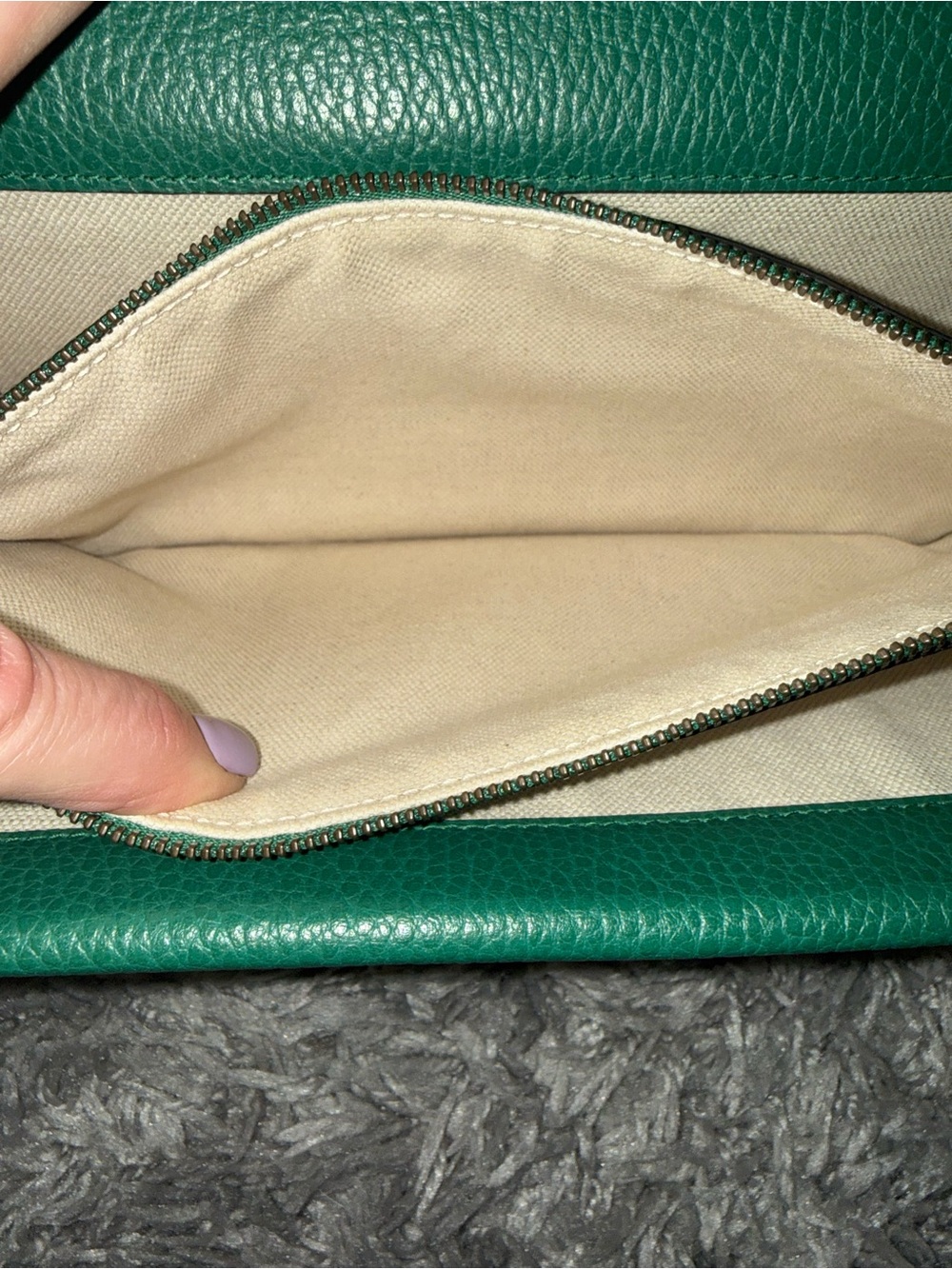 Gucci Green Leather Dionysus Shoulder Bag with Antique Gold Hardware - Picture 7 of 11